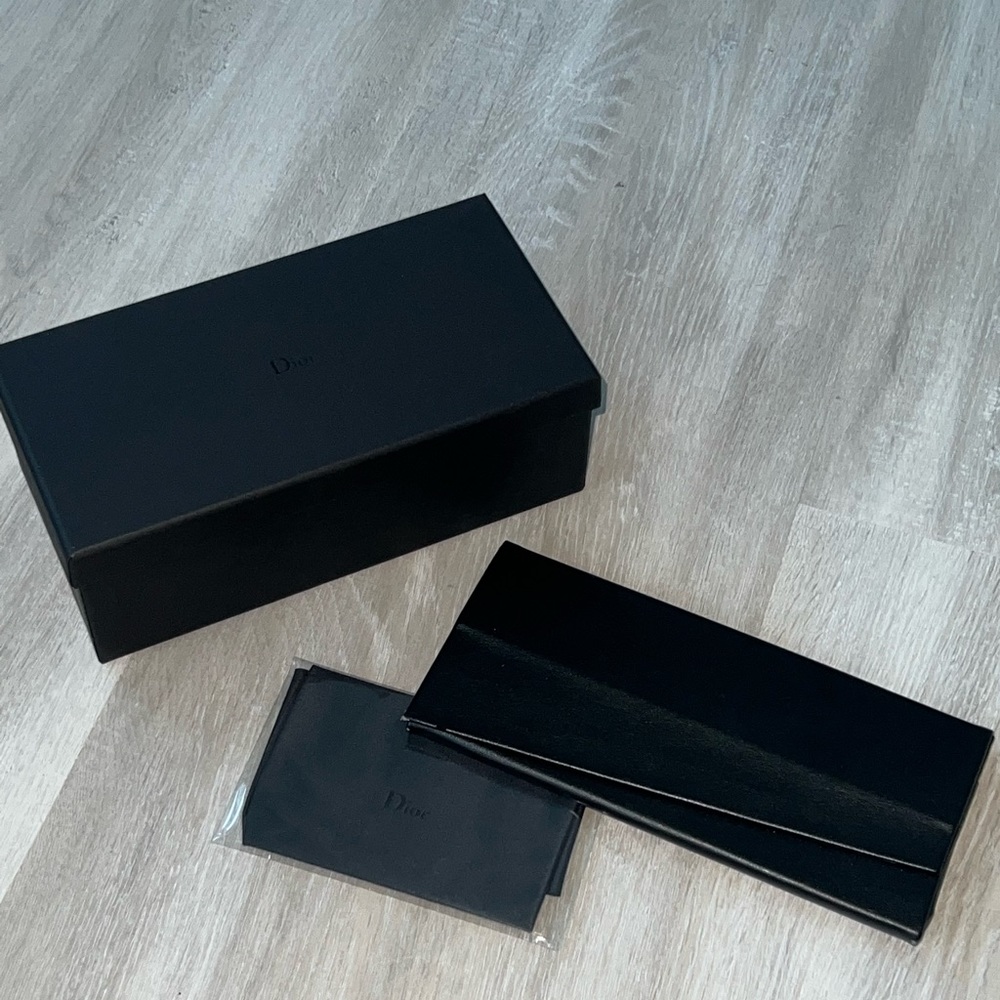 BRAND NEW AUTHENTIC DIOR SUNGLASSES EYEGLASSES CASE WITH CLOTH AND BOX BLACK